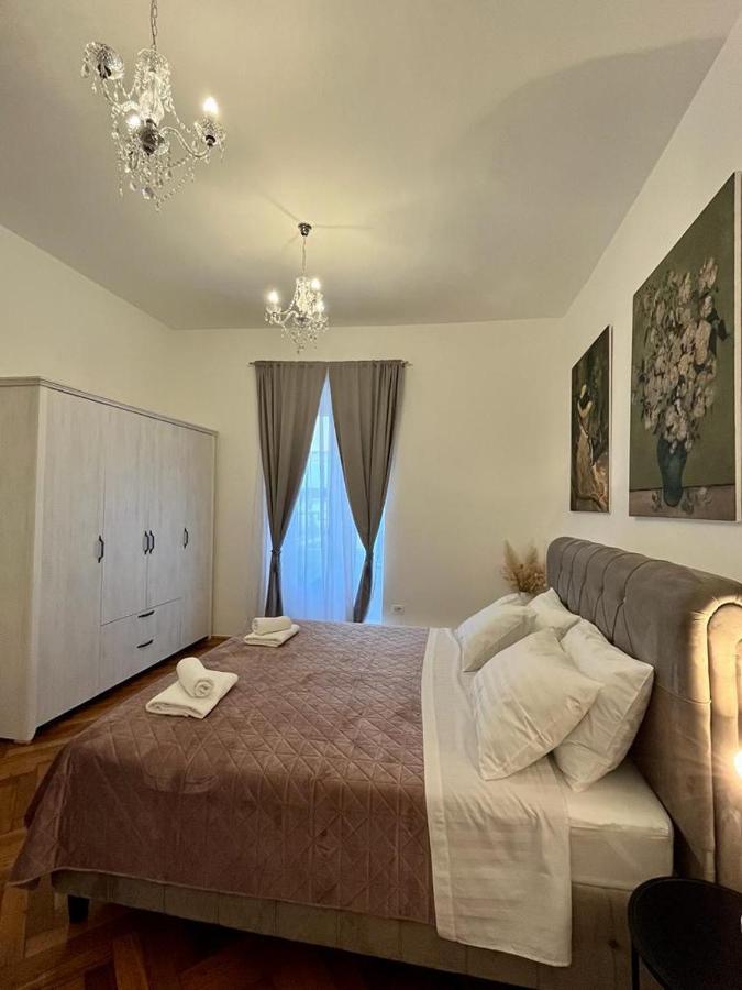 Lux Apartmans Apartment Pula Bagian luar foto